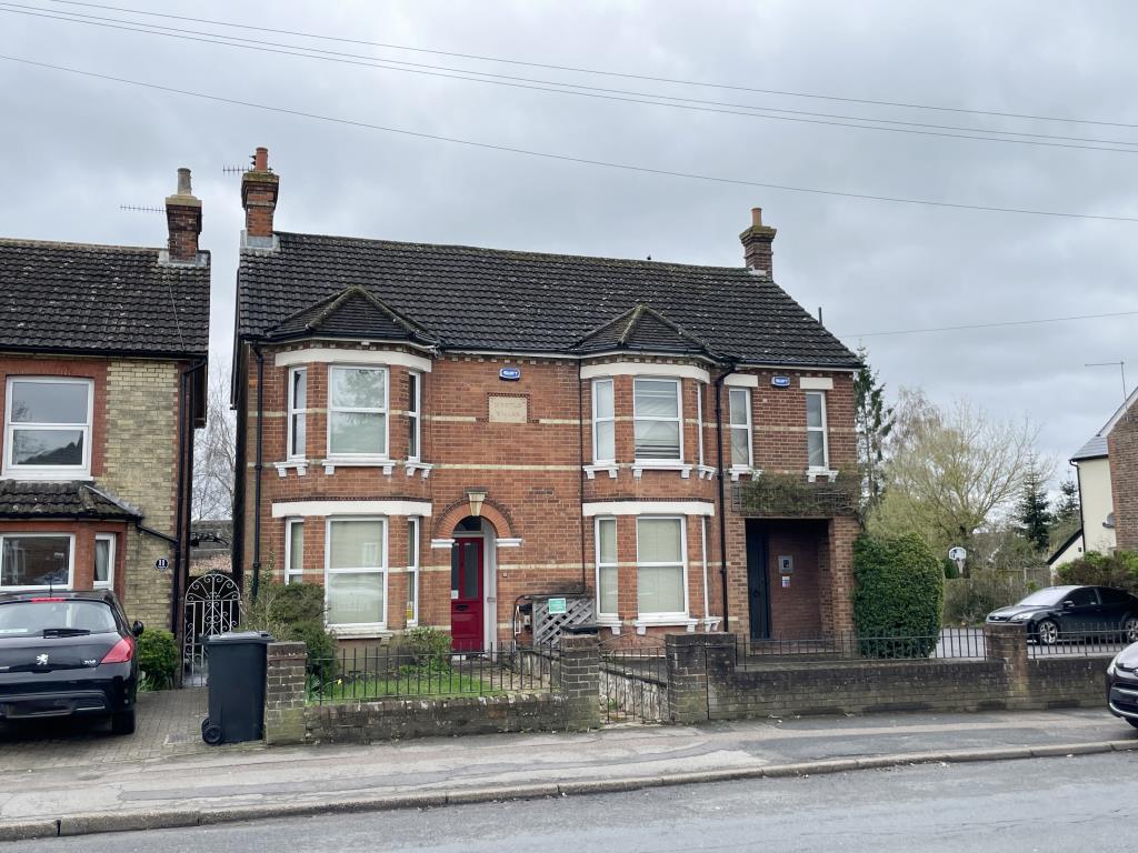 Lot: 96 - DETACHED PAIR OF SEMI-DETACHED PROPERTIES ARRANGED AS OFFICES WITH POTENTIAL FOR CONVERSION - view of detached pair of semis with potential